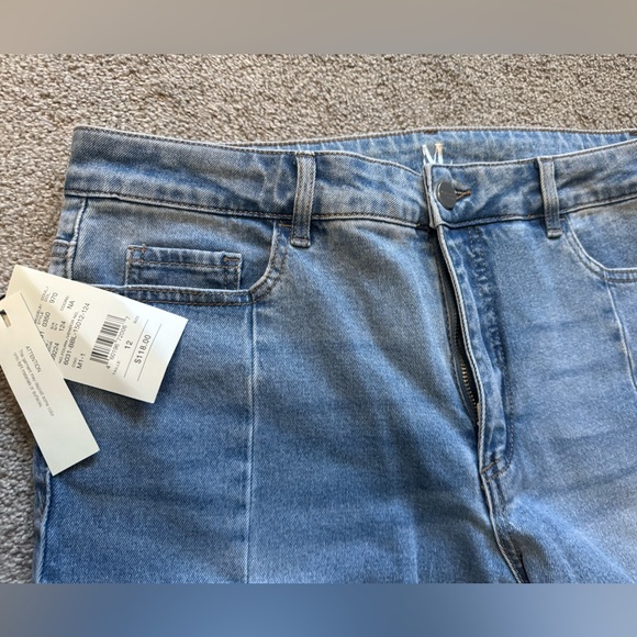 Bootcut jeans. - Picture 4 of 7